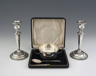 Lot 125 - A cased George VI silver christening set,...