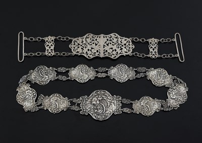 Lot 349 - A Victorian silver belt, by Nathan & Hayes,...