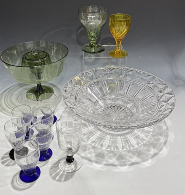 Lot 33 - A collection of glass including a Ludwig Kny...