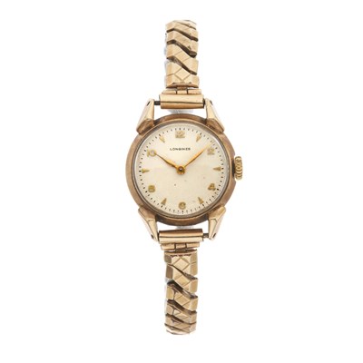 Lot 218 - Longines, a 9ct gold bracelet watch