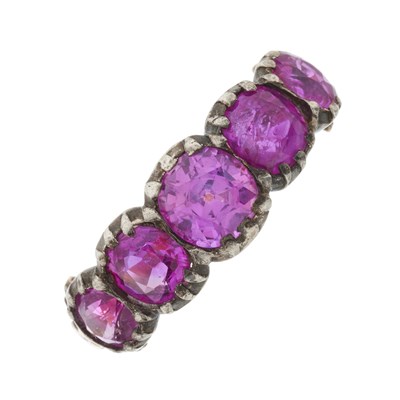 Lot 27 - A Georgian silver and gold, pink sapphire five-stone ring