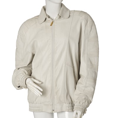 Lot 511 - Zilli, a white lambskin leather jacket w/ silk lining.