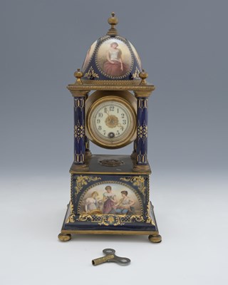 Lot 627 - A Vienna type portico clock, the spheical...