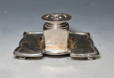 Lot 188 - William Tonks, an Arts and Crafts inkwell, the...