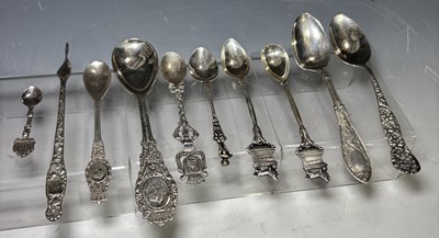 Lot 289 - A quantity of Continental and foreign sterling...