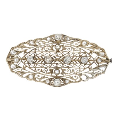 Lot 107 - A late 19th century diamond openwork brooch
