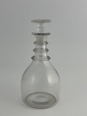 Lot 463 - A George III three ring neck glass decanter