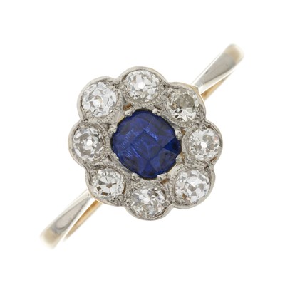 Lot 14 - An early to mid 20th century 18ct gold and platinum, sapphire and diamond cluster ring