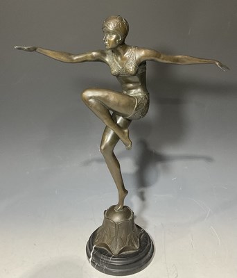 Lot 83 - A bronze figure of a dancer or 'flapper girl,...