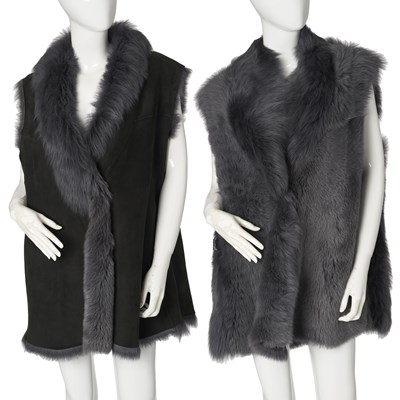Lot 527 - A reversible shearling gilet.