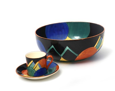 Lot 92 - 'Moon and Mountain' a Gray's Pottery bowl...