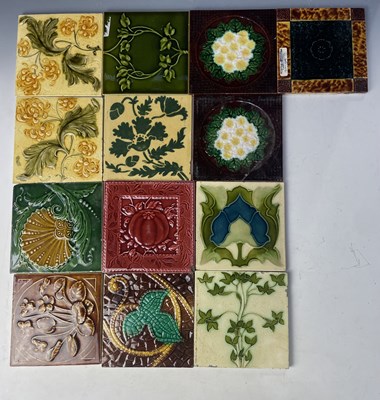 Lot 70 - A collection of assorted Art Nouveau and...