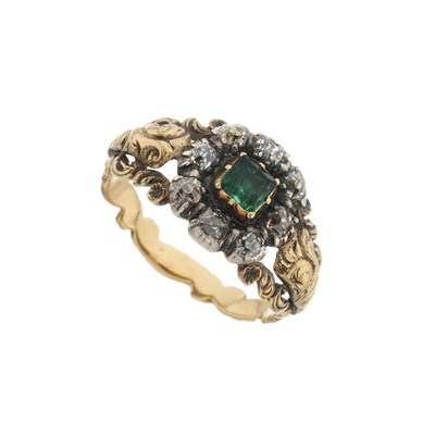 Lot 2 - A late Georgian emerald and diamond cluster ring
