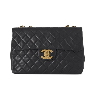 Lot 309 - Chanel, a vintage Maxi Single Flap handbag.