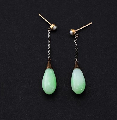 Lot 59 - A pair of early to mid 20th century jade and pearl drop earrings
