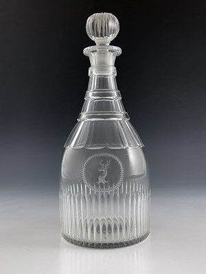 Lot 487 - A George III cut glass decanter