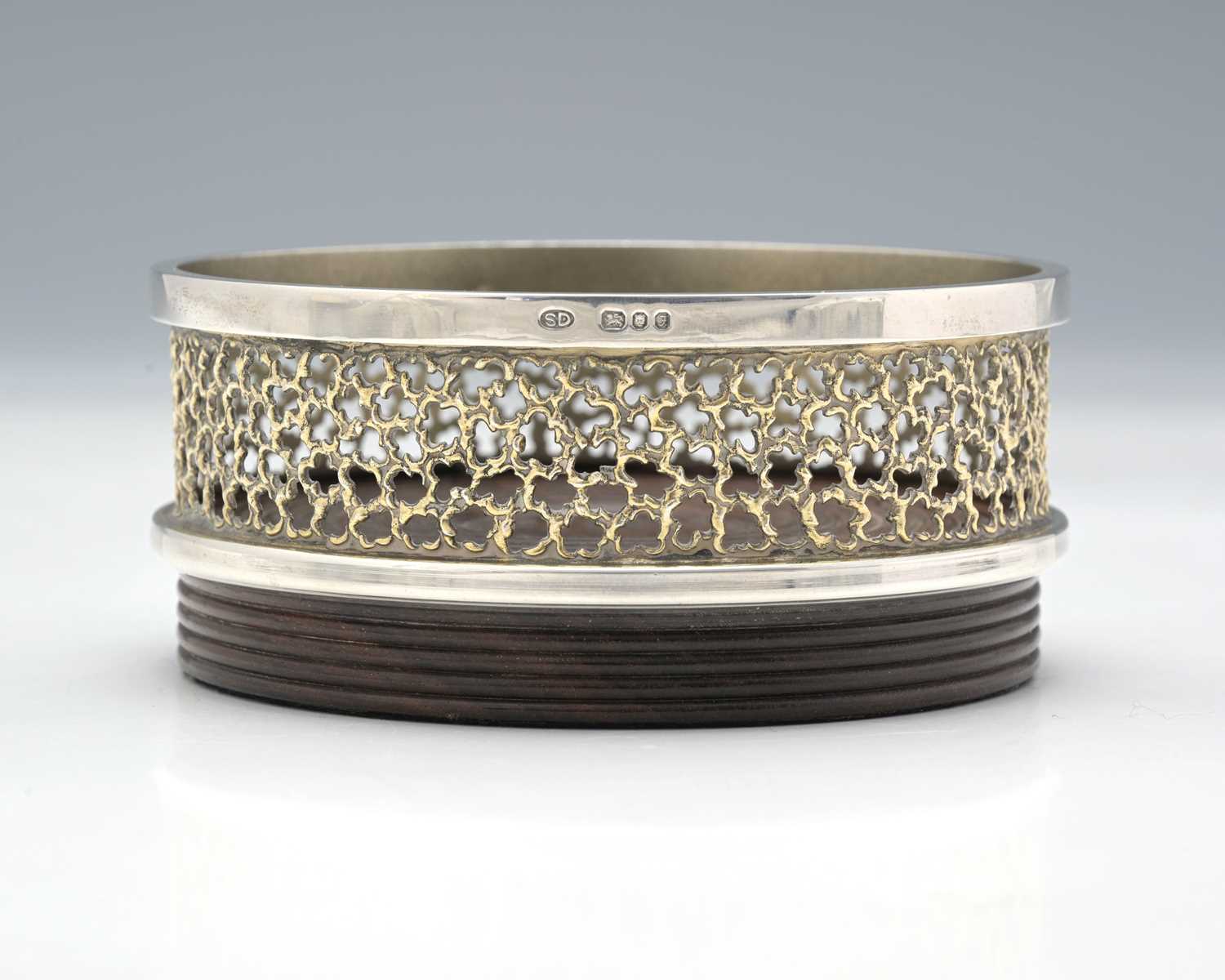 Lot 137 - Stuart Devlin, a Modernist parcel gilt