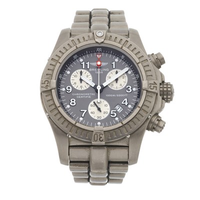 Lot 198 - Breitling, a titanium Chrono Avenger bracelet watch