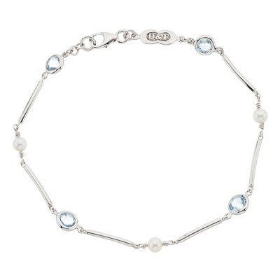 Lot 147 - An 18ct gold aquamarine and cultured pearl bracelet