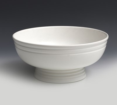 Lot 135 - A Wedgwood Pottery footed bowl designed by...