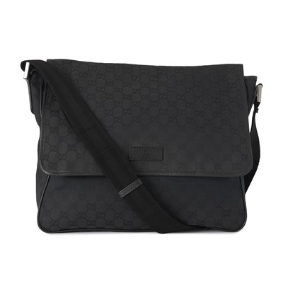 Lot 353 - Gucci, a GG canvas messenger bag.