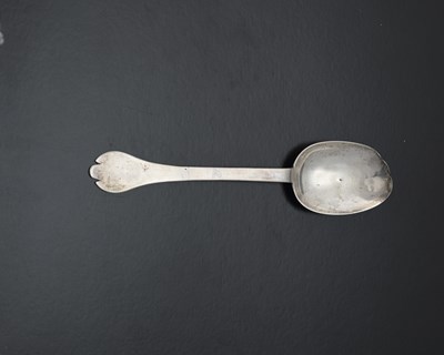 Lot 110 - A William and Mary silver trefid spoon, by...