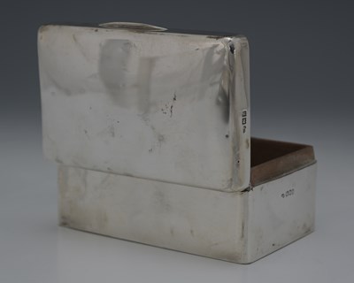 Lot 90 - An Edwardian silver cigarette box, by Joseph...
