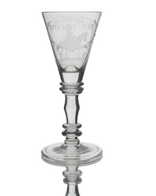Lot 537 - A commemorative Williamite engraved wine glass,...