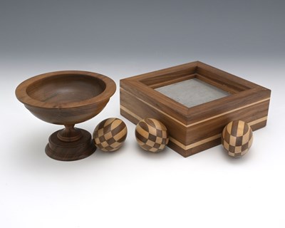 Lot 183 - David Linley (British, 1961), a turned wood...