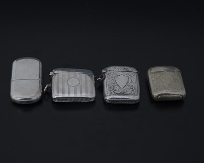 Lot 29 - A George V silver lighter, by E S Barnsley &...