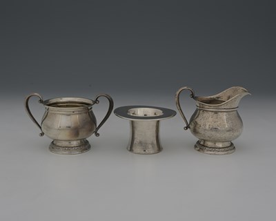 Lot 207 - An American silver strawberry set, marked...