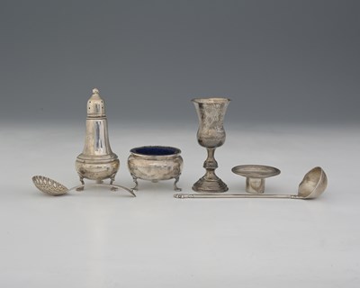 Lot 353 - A selection of silver items, to include a...