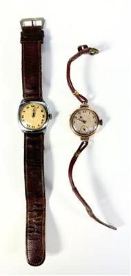 Lot 450 - Thomas Russell & Son, 9ct gold manual wind...