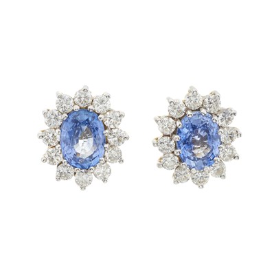 Lot 47 - A pair of 18ct gold sapphire and diamond cluster stud earrings
