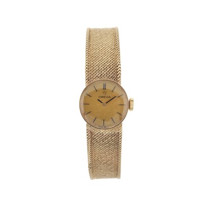Lot 215 - Omega, a modified 9ct gold bracelet watch