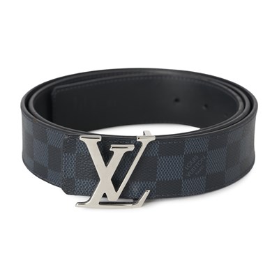 Lot 467 - Louis Vuitton, a damier cobalt belt.