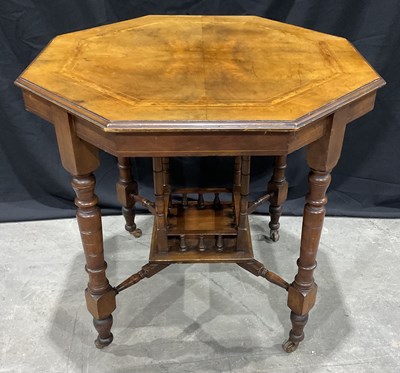 Lot 895 - A small late 19th century octagonal centre or...