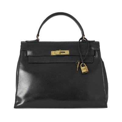 Lot 387 - Hermes, a vintage 1956 Kelly Sellier 28 handbag.