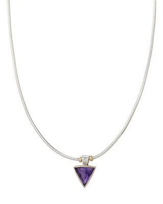 Lot 116 - An 18ct amethyst single-stone pendant necklace