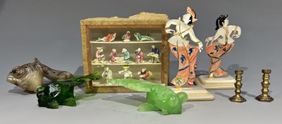Lot 395 - A miniature boxed set of Chinese pottery...
