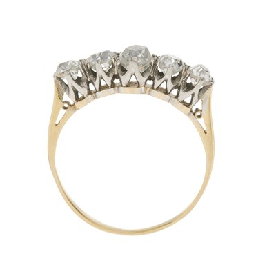 Lot 13 - An early 20th century gold diamond five-stone ring