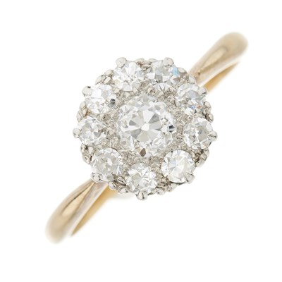 Lot 9 - An early 20th century 18ct gold diamond cluster ring