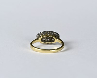 Lot 4 - An 18ct gold diamond cluster dress ring