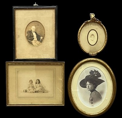 Lot 710 - A group of 19th and early 20th century family...