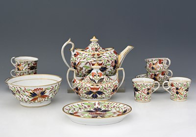 Lot 644 - Chamberlain, Worcester, an Imari part tea set,...