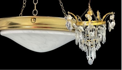 Lot 418 - A gilt metal and crystal pendant or...