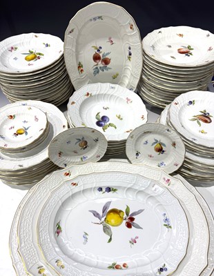 Lot 109 - A comprehensive collection of Meissen...