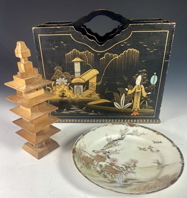 Lot 331 - A 20th century Chinoiserie magazine rack, h:...