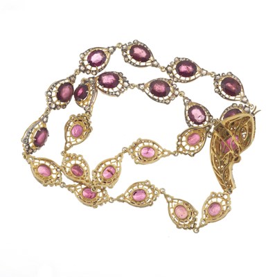 Lot 94 - A bi-colour garnet, diamond and emerald snake necklace