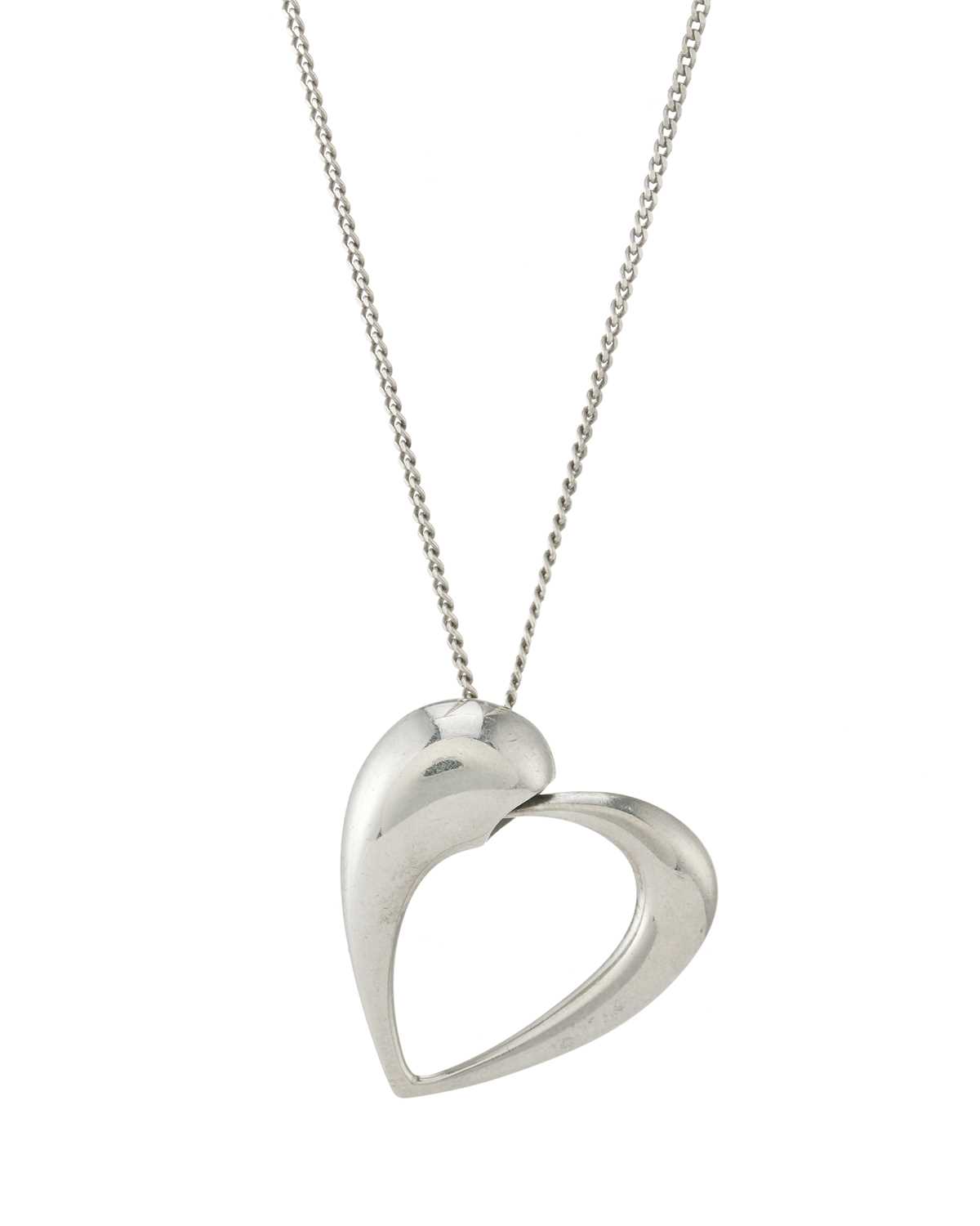 Lot 48 - Karim Rashid for Georg Jensen, a silver Year of the Heart necklace